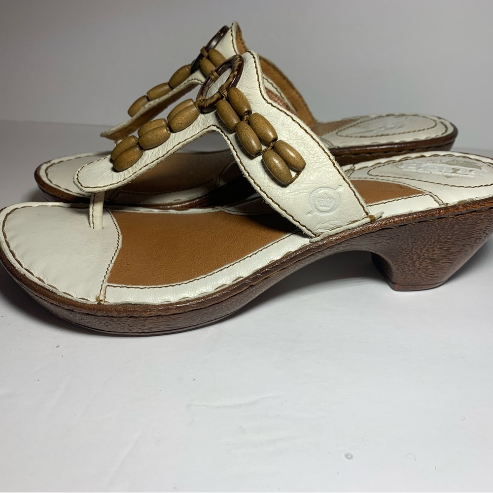 Born Women White‎ Leather Wood Heel Slide Open Toe Thong Sandal Size 6